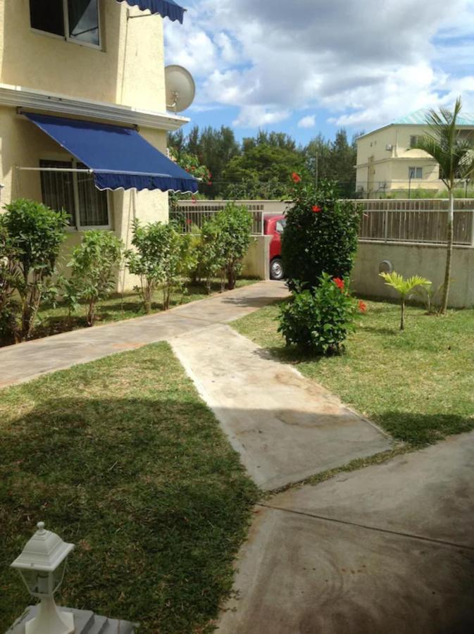 Lovely Apartment In Flic En Flac, Close To The Beach And All Amenities. Экстерьер фото